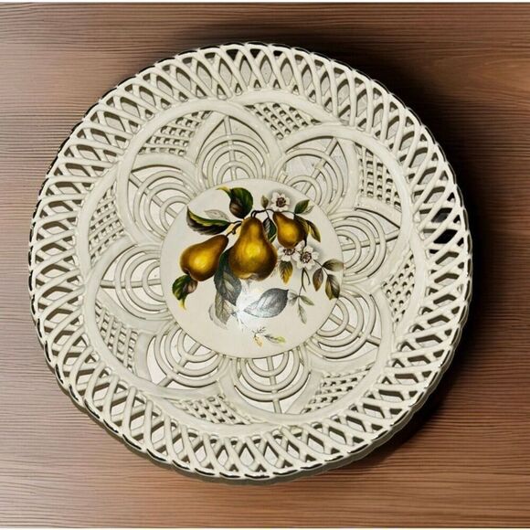 White Round Woven Latticed Ceramic Basket  Bowl Open Weave Pear - Picture 1 of 4